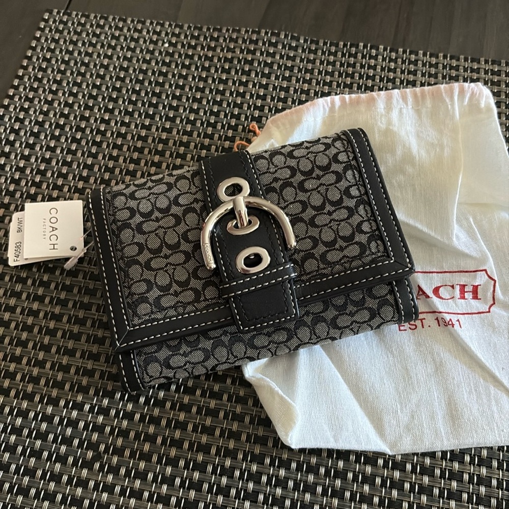 NWT Vintage Coach Wallet